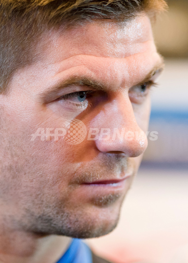 イングランド代表のホジソン監督、コールのブラジル戦先発を明言