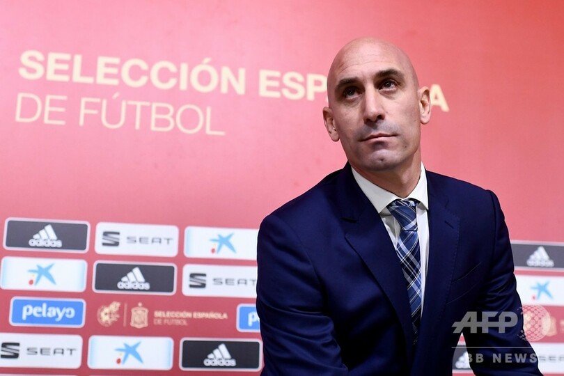 エンリケ氏がスペイン代表監督に復帰、娘の死から3か月