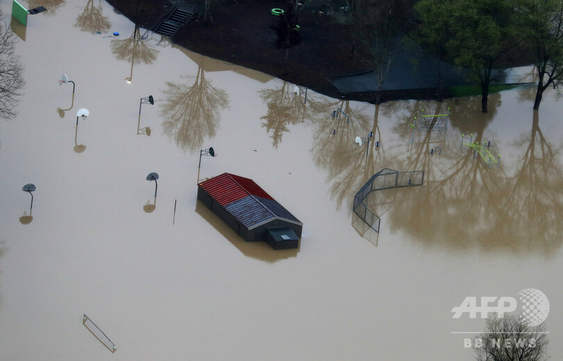 米カリフォルニア州で洪水、ワイン生産地が孤立