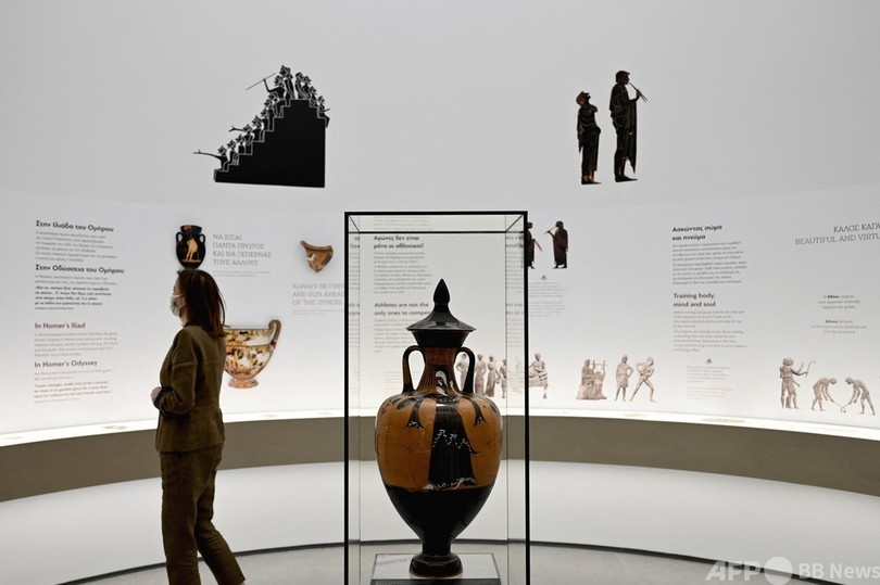 ギリシャ・アテネに新しい五輪博物館 聖火トーチやメダルも展示