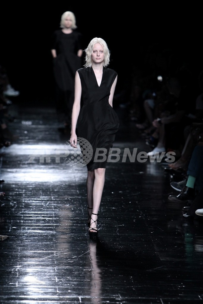 ＜13年春夏NYコレクション＞モノクロームで描く予兆「ティスケンス セオリー」