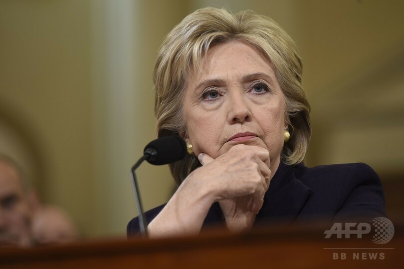 クリントン氏、領事館襲撃を議会で証言 共和党の攻勢に対抗