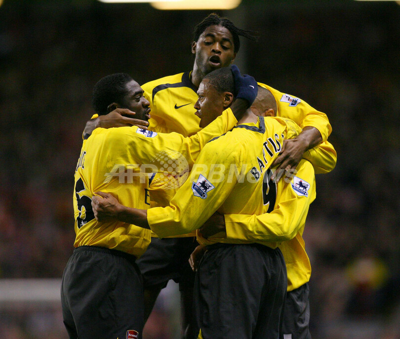 ＜サッカー カーリング杯＞アーセナル バプティスタが4点を挙げリバプールに快勝 - 英国