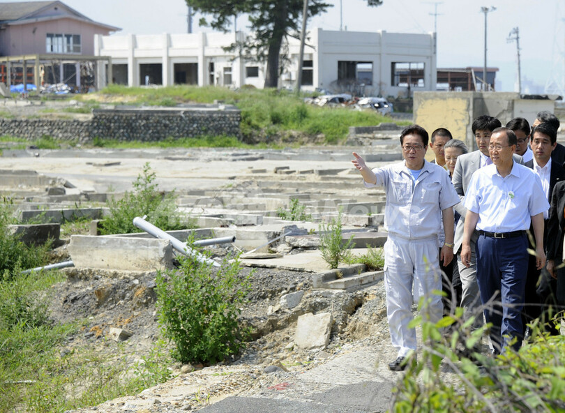 国連事務総長が福島訪問、被災者を激励「世界がついています」