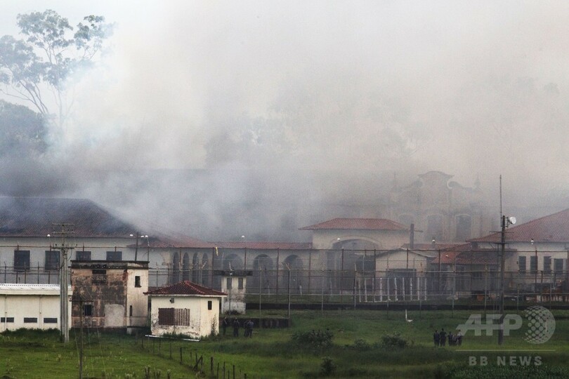 ブラジルの刑務所でまた暴動、52人脱走 携帯電話押収に反発