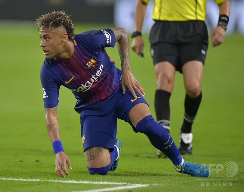 バルサがピケ弾でクラシコに勝利、期待通りの熱戦制す ICC
