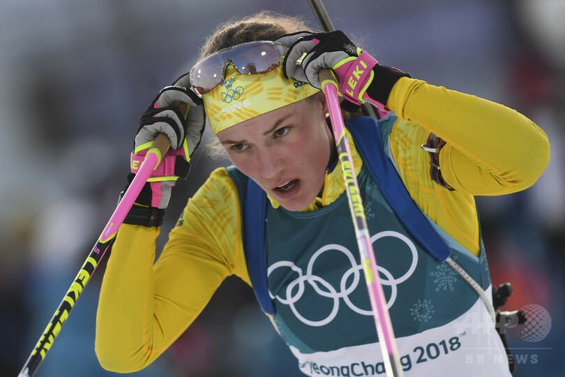 エーベリが涙の金メダル、バイアスロン女子15キロ 平昌五輪