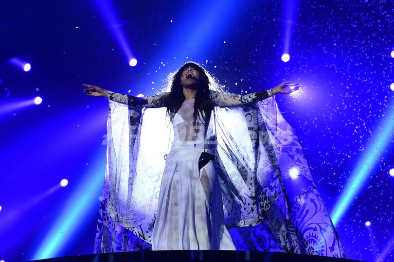 欧州歌合戦「ユーロビジョン」、優勝はデンマークの「はだしの20歳」