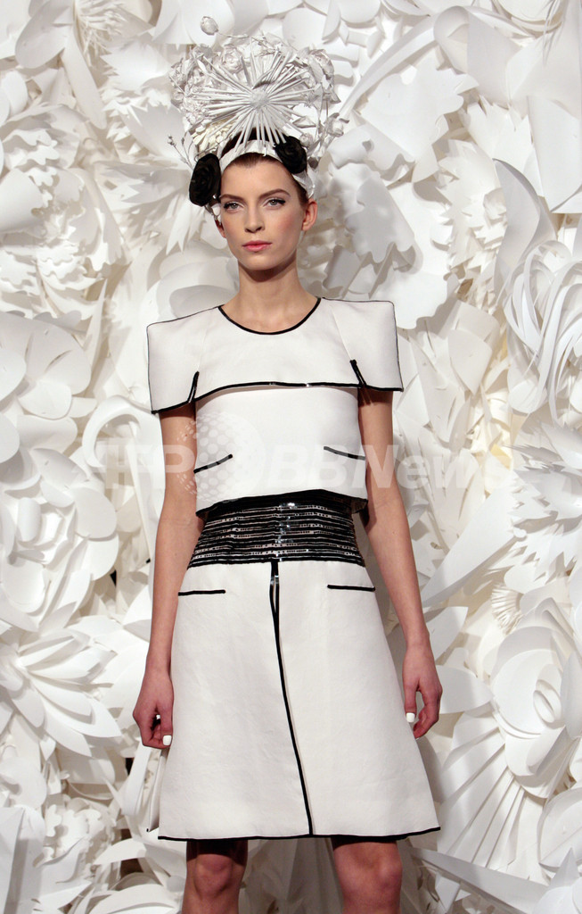 ＜09年春夏パリ・オートクチュールコレクション＞シャネル、新作を発表