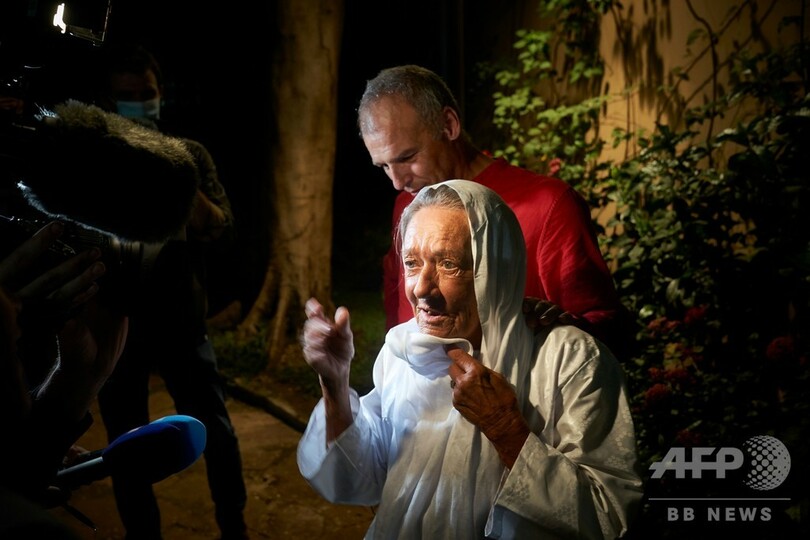 マリで拉致の75歳フランス人女性ら4人 解放される 写真4枚 国際ニュース Afpbb News