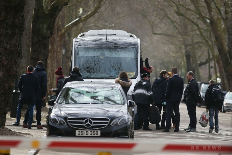 在英ロシア人外交官ら、大使館から退去 元スパイ襲撃で