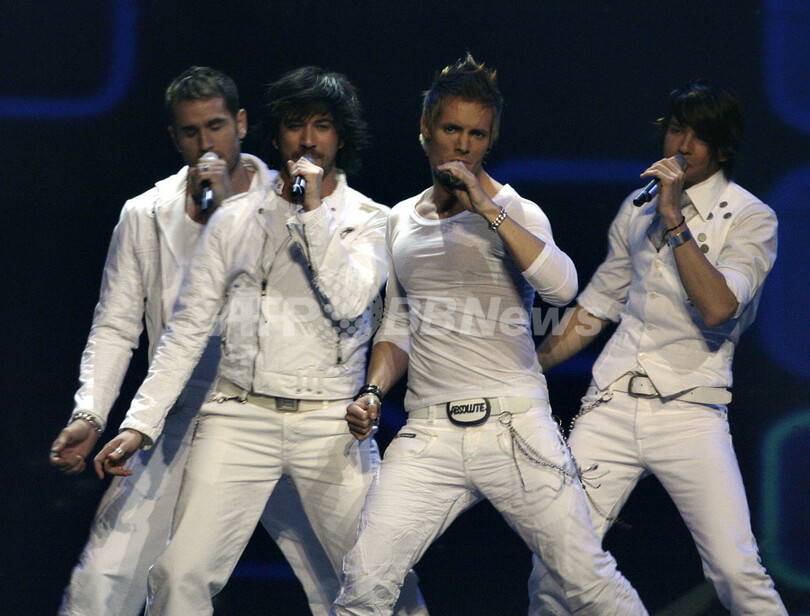 ＜第52回ユーロビジョン・ソング・コンテスト＞ファイナルでNatalia Barbuがパフォーマンスを披露 - フィンランド