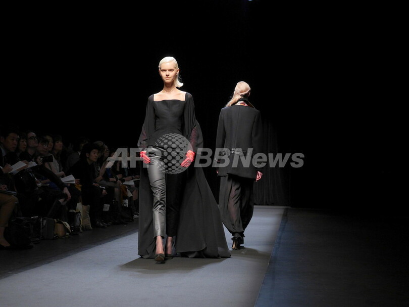 ＜13/14年秋冬東京コレクション＞アライサラ