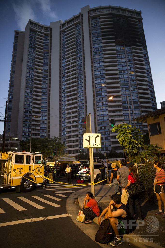 米ハワイの36階建て高層マンションで火災、死者3人