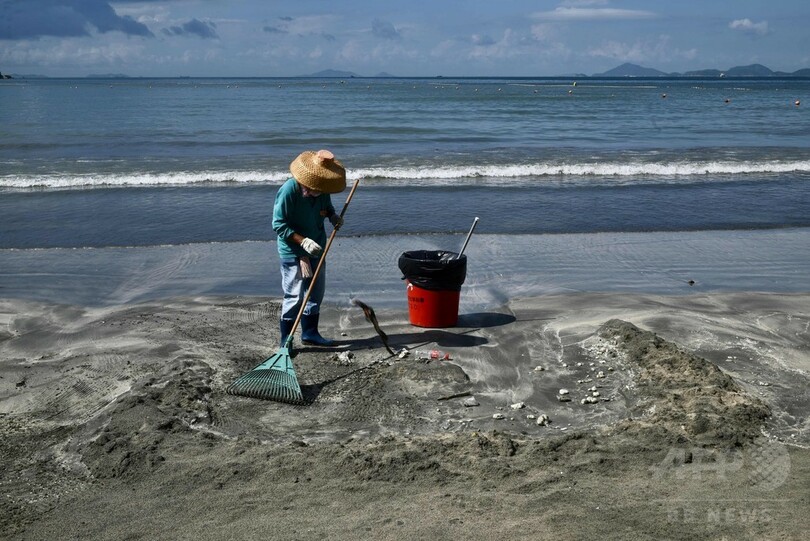 パーム油流出でビーチ10か所閉鎖、船舶事故で 香港