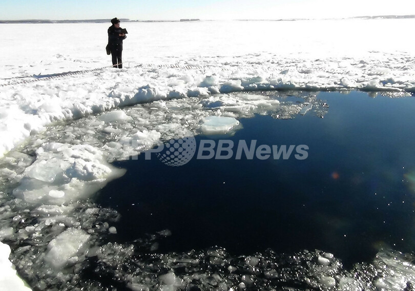 ロシア隕石落下、湖底に破片は見つからず