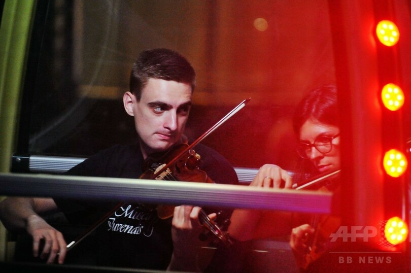 夜景がオーケストラのステージ　青島