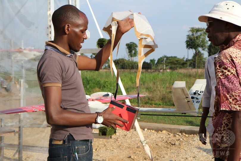 ルワンダ医療支援にドローン導入、輸血袋を配送