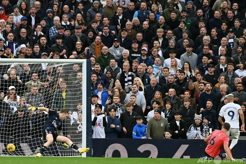 アーセナルとリバプールの頂上決戦はドロー、マンUは今季8敗目