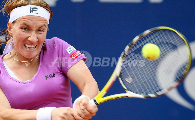 ＜女子テニス カタール・テレコム・ドイツ・オープン2007＞クズネツォワvsエナンは日没のため順延 - ドイツ