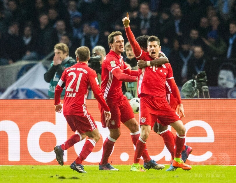 バイエルンがヘルタと分ける、終了間際にレワンドフスキが同点弾