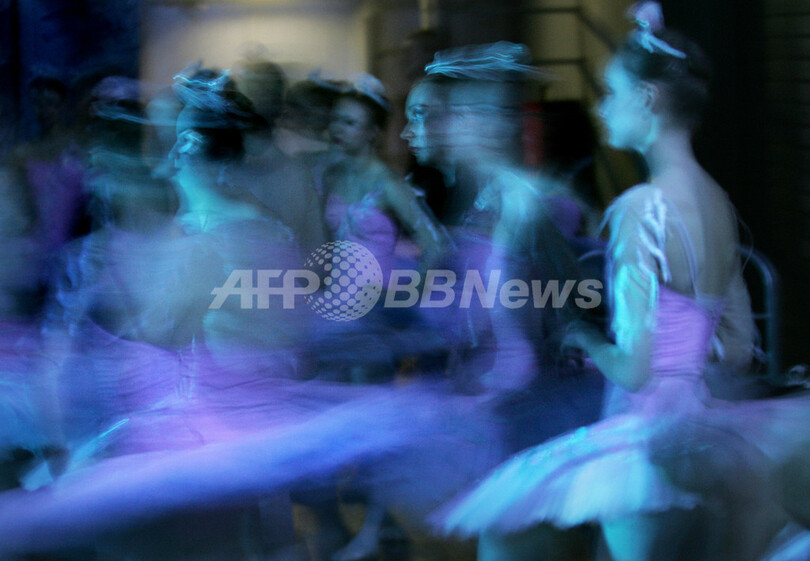 舞台裏から見るバレエ団のリハーサル クレムリン バレエ団 写真10枚 国際ニュース Afpbb News
