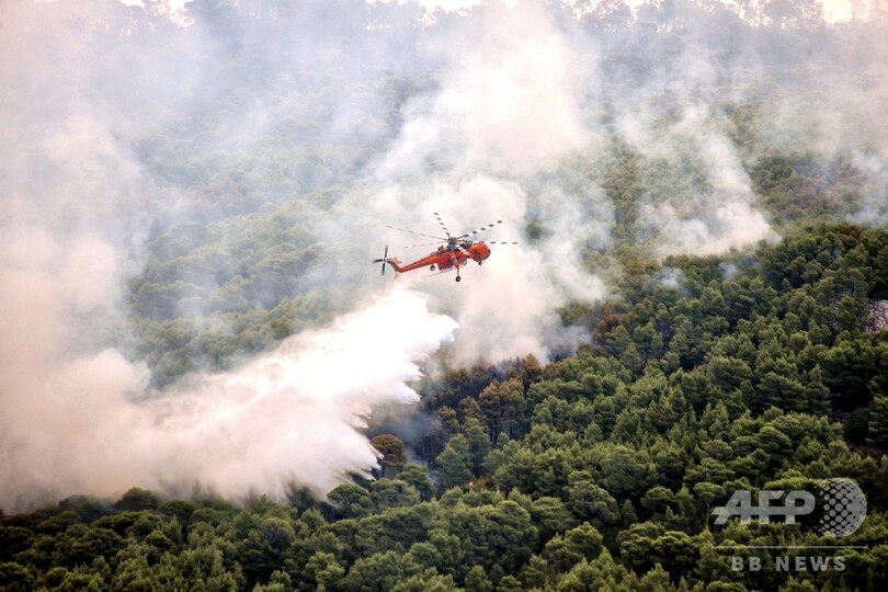 生きたまま焼かれた…ギリシャ山火事、死者81人に 新婚旅行の外国人も