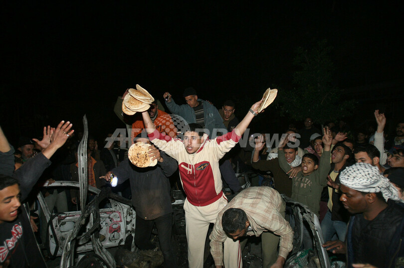 イスラエル軍ガザ攻撃を再開、安保理協議は難航