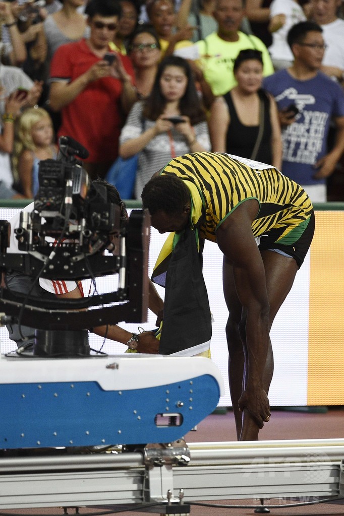 カメラマンと激突したボルト、「ガトリンの復讐だ」 第15回世界陸上