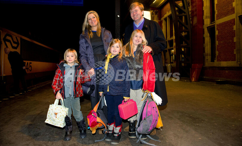 オランダ皇太子ご一家、御料車でオーストリアへ