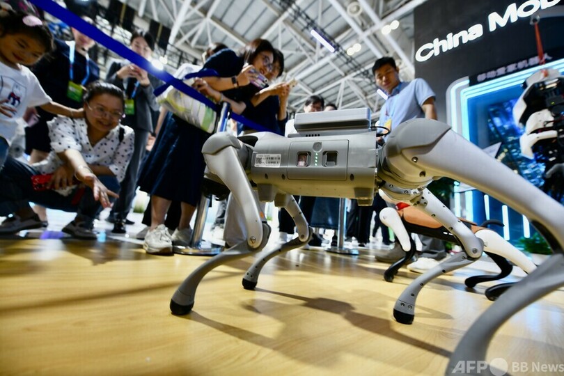 中国・合同軍事訓練でロボット犬が大活躍