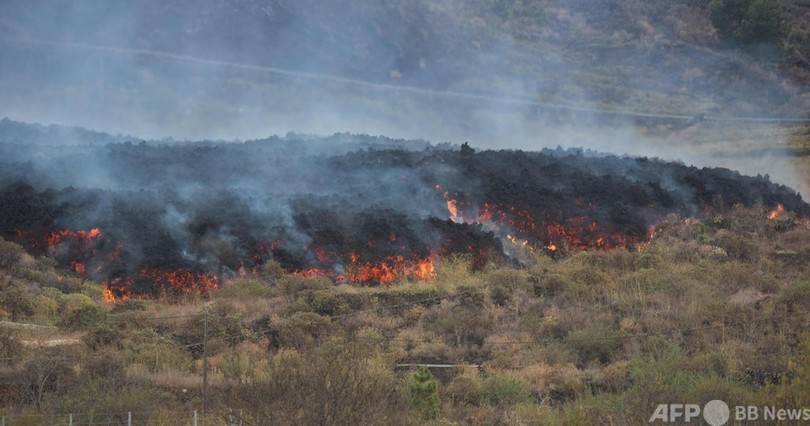 溶岩で家屋100軒破壊 カナリア諸島の火山噴火