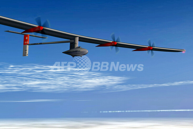 太陽電池駆動の飛行機、世界一周へ向けシミュレーション