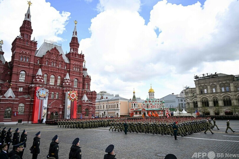 プーチン氏、「受け入れ難い脅威」から祖国防衛 戦勝記念日演説