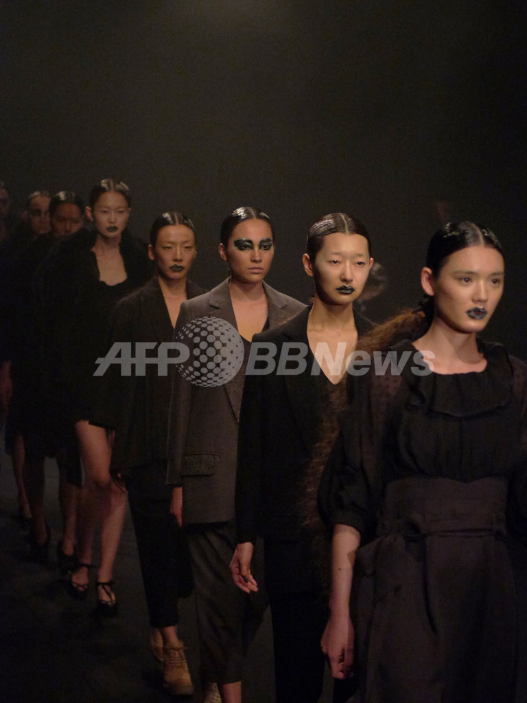 ＜13/14年秋冬東京コレクション＞ファーファー