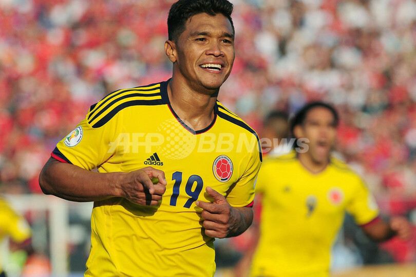 コロンビアが敵地でチリ下す、W杯南米予選