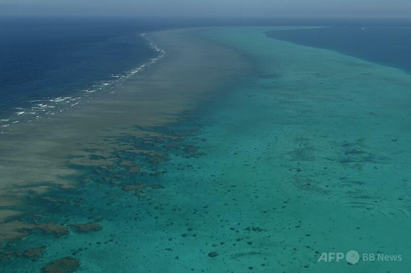 中国、南シナ海スカボロー礁に「浮体構造物」設置 フィリピンが抗議