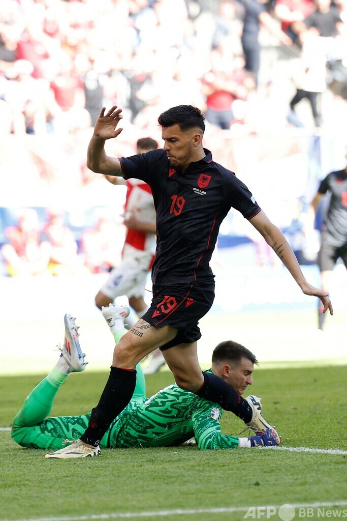 「殺せ」チャントに抗議 セルビア、EURO途中棄権も辞さず