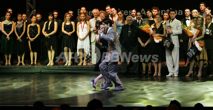 世界タンゴ選手権、山尾さんペアはサロン部門も入賞