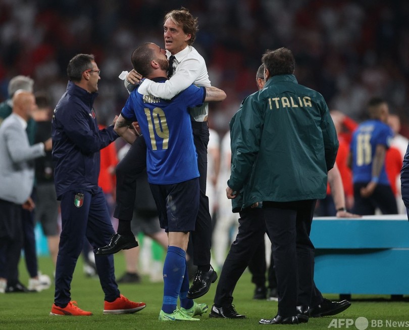 欧州制覇の伊マンチーニ監督、「支配していた」と選手を称賛