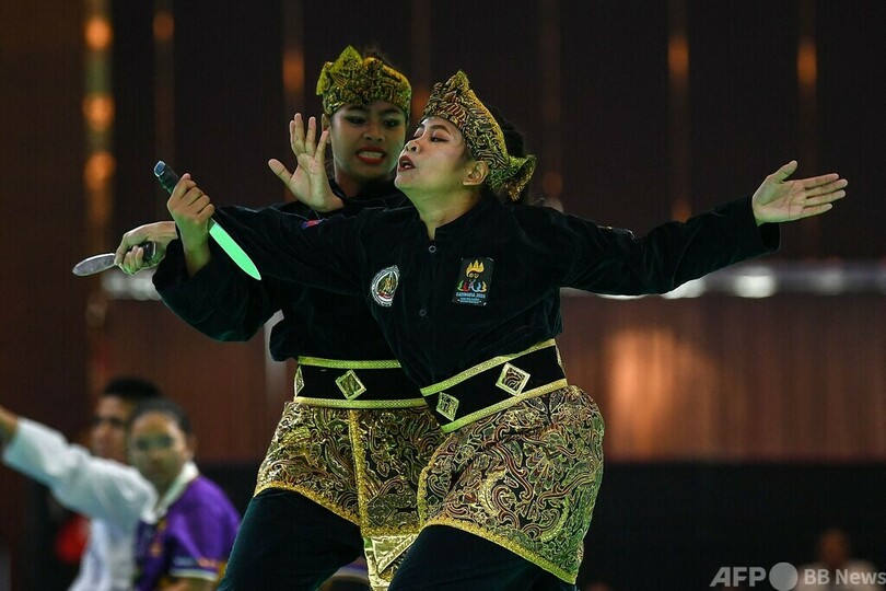 【今日の1枚】化粧も抜かりなく 伝統武術プンチャック・シラット