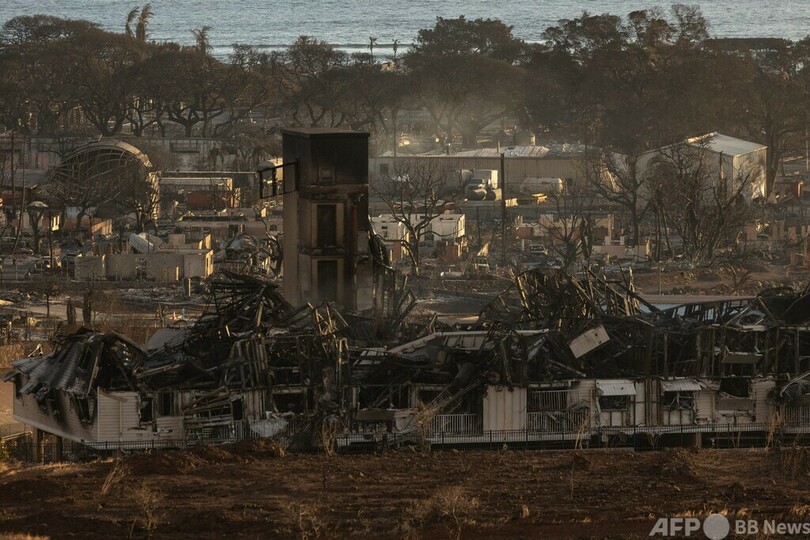 ハワイ山火事、死者100人超へ 警報鳴らず被害拡大か