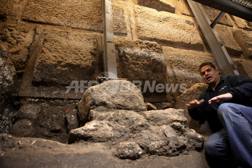 「嘆きの壁」の完成時期、定説より後か 下から古代の銅貨見つかる