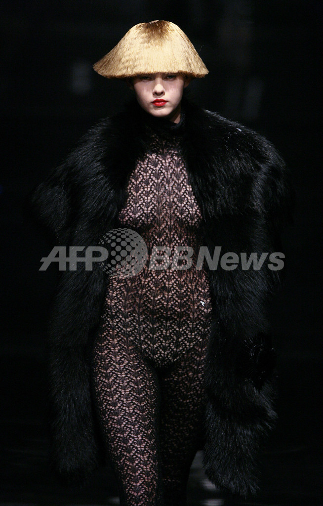 ＜08/09年秋冬モスクワ・コレクション＞チャプラン、新作を発表