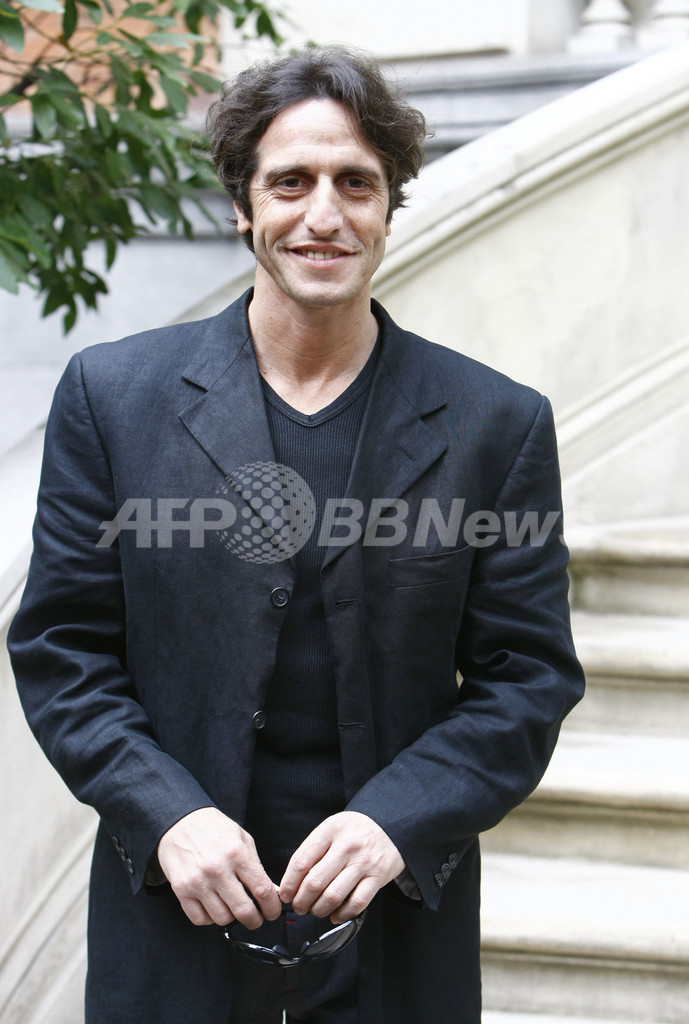 リカルド・ダリン、マドリードで映画『La Senal』をPR