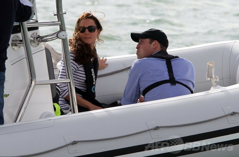 英王子夫妻がヨット対決、勝者はキャサリン妃 NZ