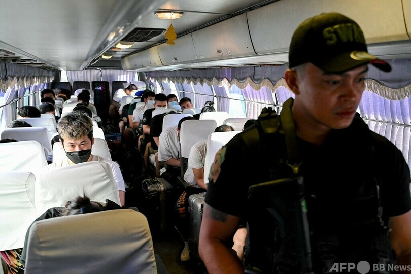 フィリピン、中国人180人送還 性的人身取引の捜査で拘束
