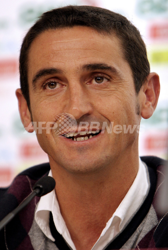 セビージャ マノロ・ヒメネス新監督の就任を発表