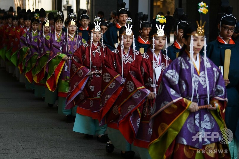 装束姿の新成人…国学院大学で「成人加冠式」