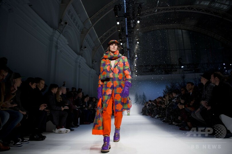 ゴージャスなゲレンデスタイル、「モスキーノ」15/16年秋冬メンズ